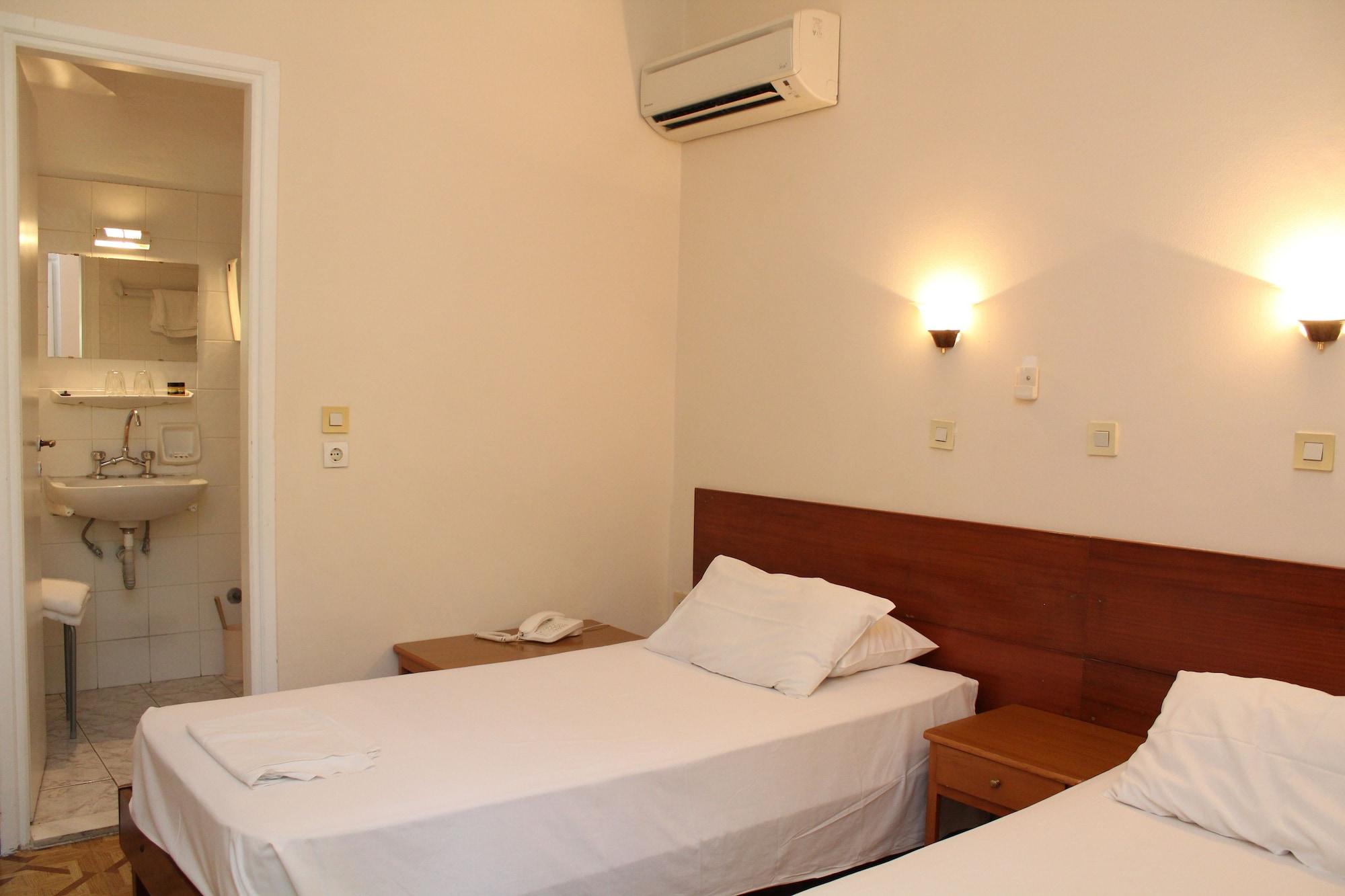 אתונה Nefeli Hotel מראה חיצוני תמונה