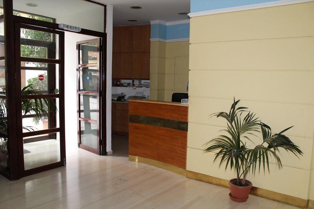 אתונה Nefeli Hotel מראה פנימי תמונה