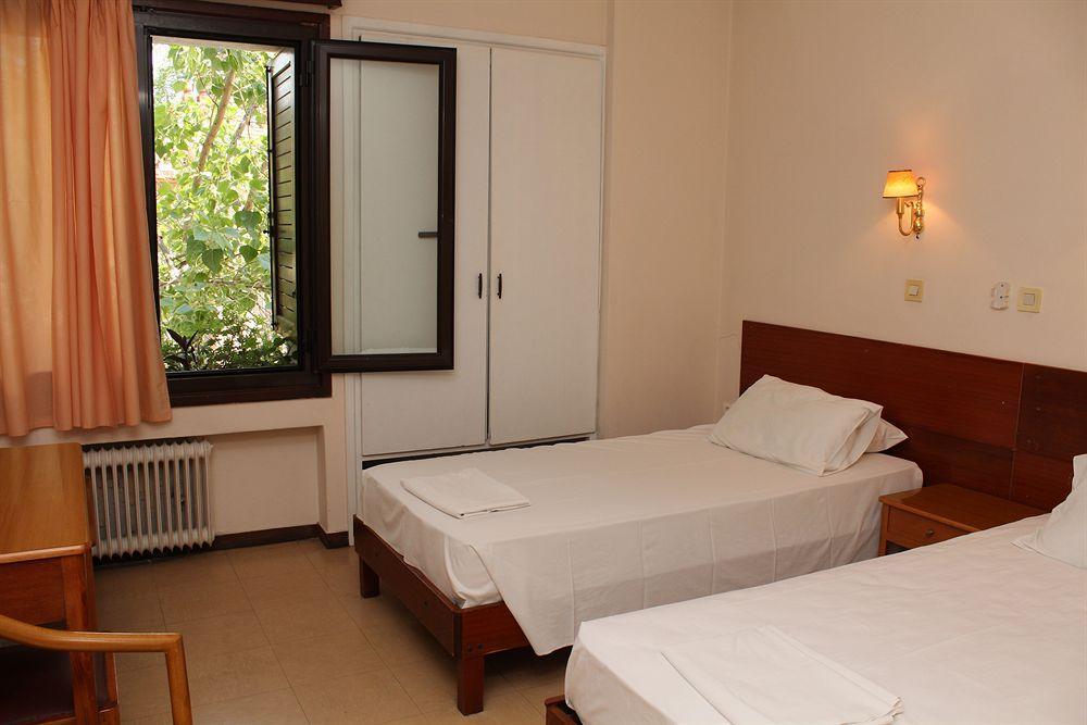 אתונה Nefeli Hotel מראה חיצוני תמונה