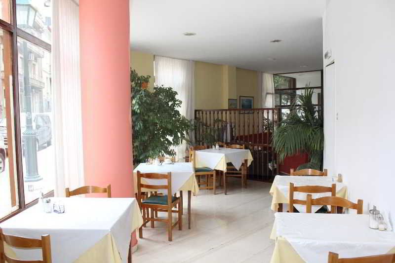 אתונה Nefeli Hotel מראה חיצוני תמונה
