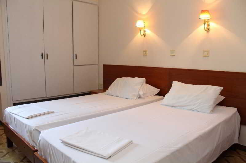 אתונה Nefeli Hotel מראה חיצוני תמונה