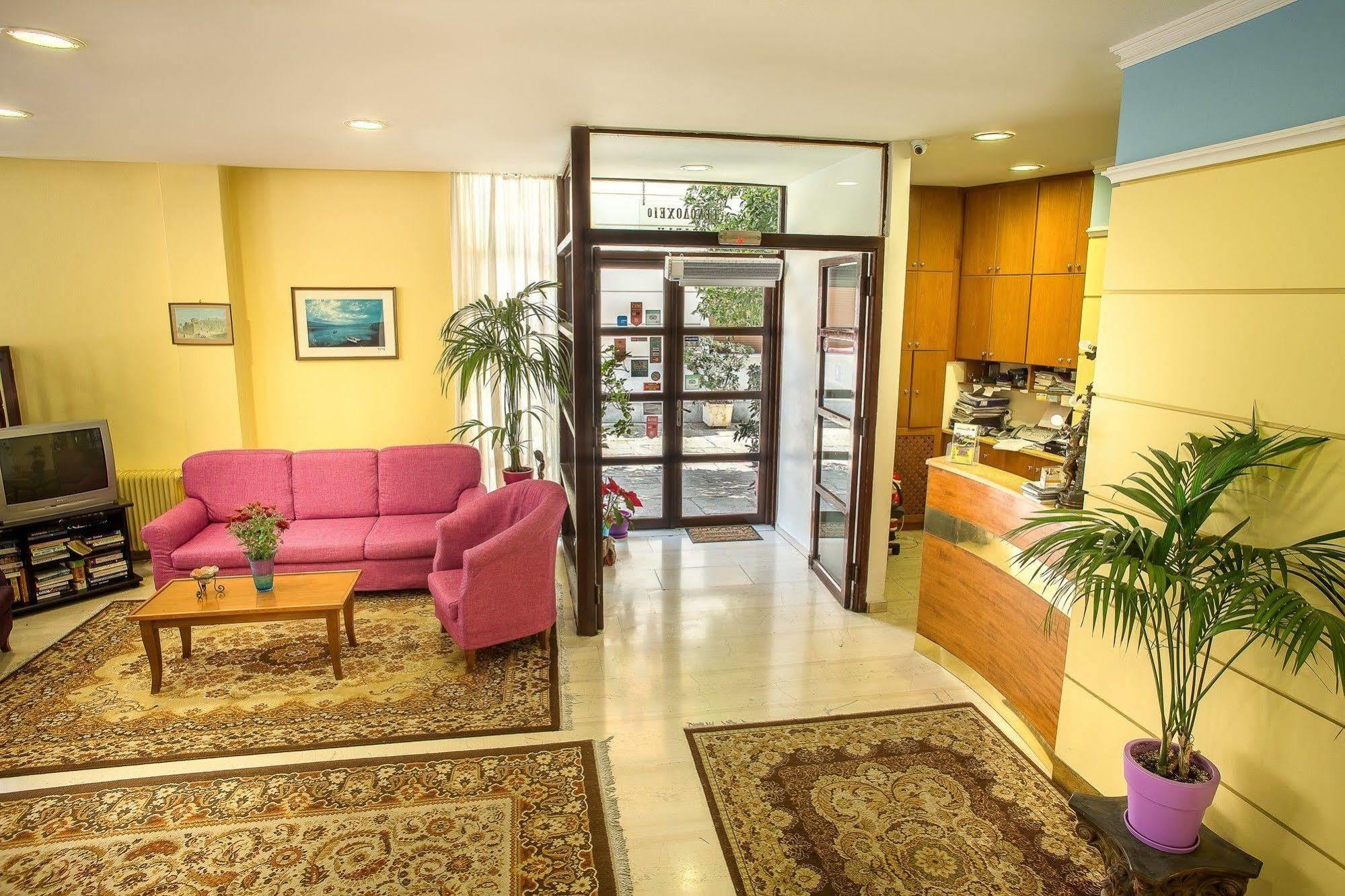 אתונה Nefeli Hotel מראה חיצוני תמונה